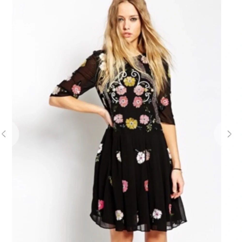 Needle&thread embellished black floral Locket dress size 2 - Picture 5 of 13